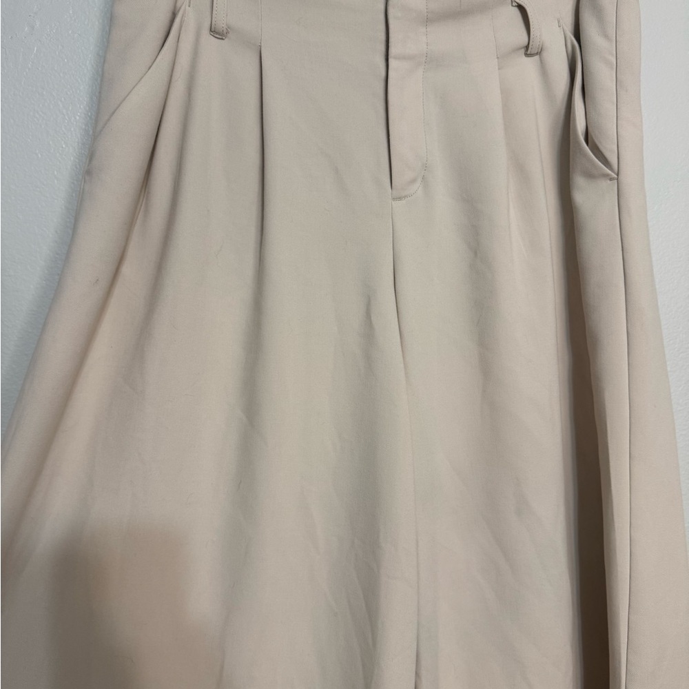 Maeve x Anthropologie Pleated Wide Leg Cropped Trouser in neutral / beige - Picture 4 of 7